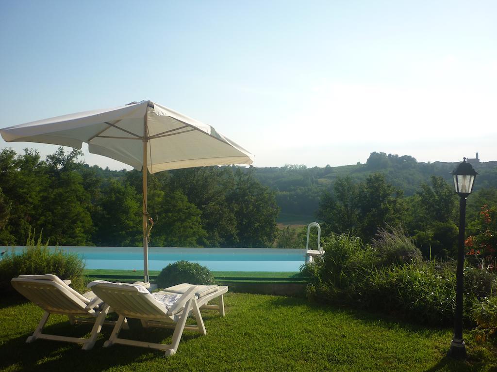 Hotel Art Peace And Food Villanova d'Asti Exterior foto