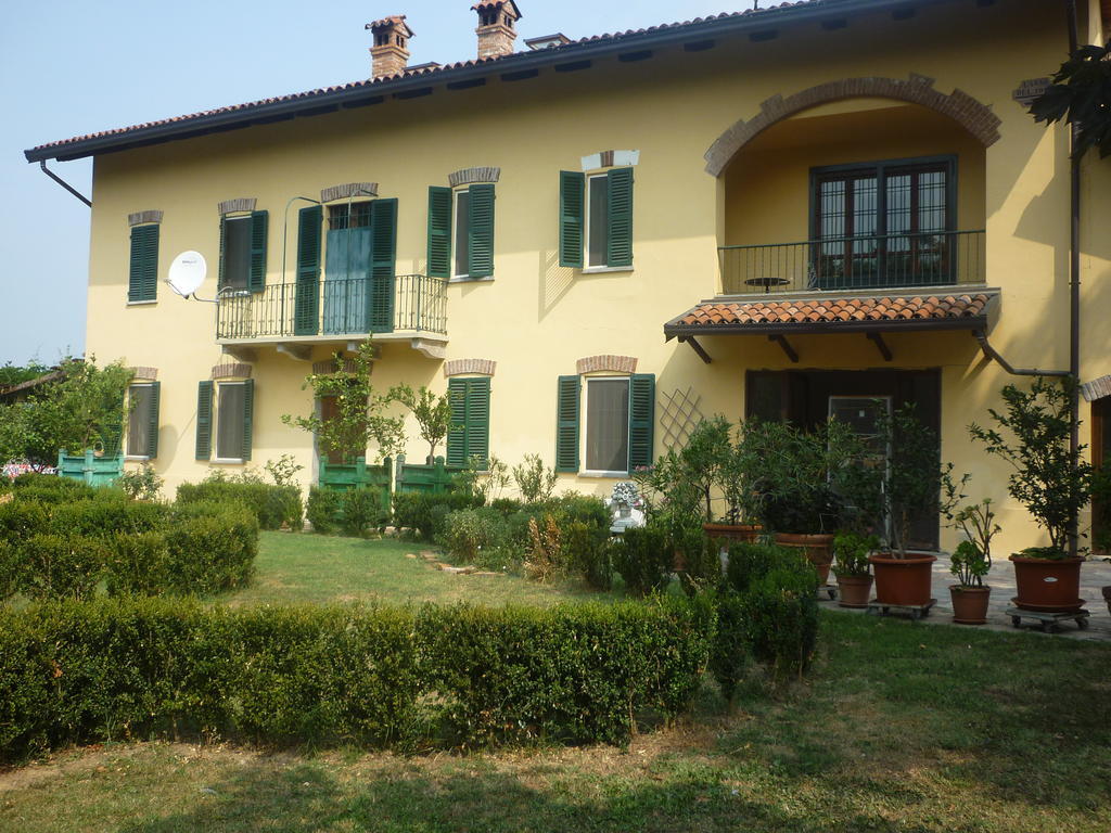 Hotel Art Peace And Food Villanova d'Asti Exterior foto